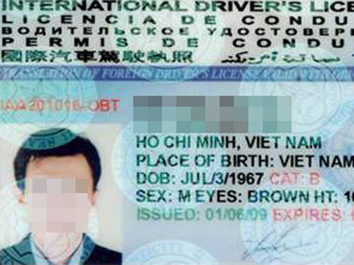 Cảnh giác với dịch vụ làm bằng lái xe quốc tế