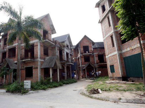 'Thế giới ngầm' trong biệt thự hoang