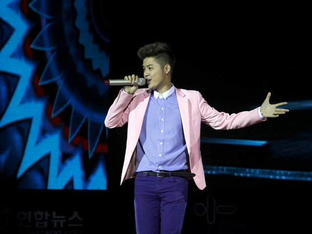 Thanh Duy Idol ‘lên đồng’ với ca khúc tiếng Hàn