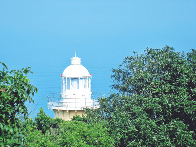 Tất niên trên mắt biển Tiên Sa