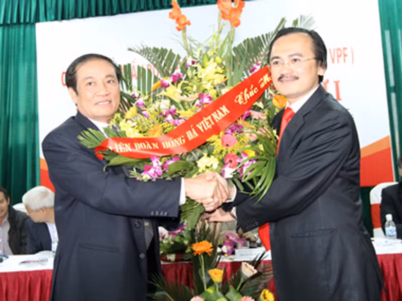 Tình cảm mặn nồng giữa VFF (Chủ tịch Nguyễn Trọng Hỷ) và VPF (Chủ tịch HĐQT Võ Quốc Thắng) giờ không còn được như trước. Ảnh: Quang Minh