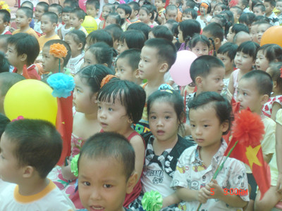 Tựu trường sớm, giáo viên mầm non phản đối