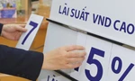 Tín hiệu từ làn sóng tăng lãi suất huy động