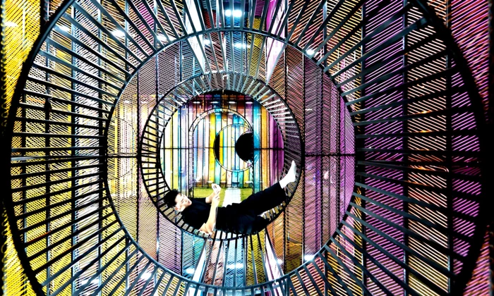 Giới trẻ TPHCM check in công viên xếp chữ bên sông