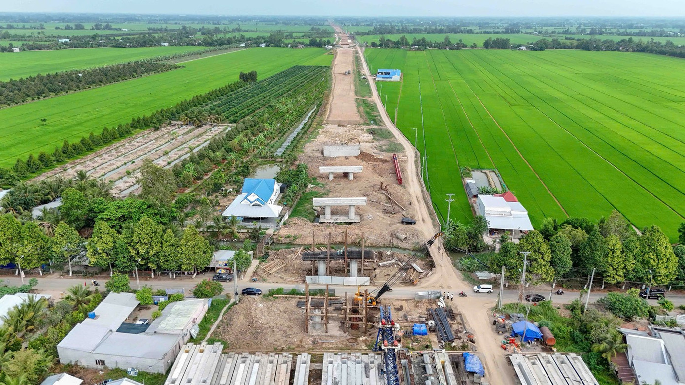 Dự án thành phần cao tốc Châu Đốc - Cần Thơ - Sóc Trăng đoạn qua Cần Thơ đang chậm tiến độ so với kế hoạch. cao-toc-can-tho-soc-trang.jpg