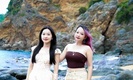 Giới trẻ mê mải check-in 'viên ngọc hoang sơ' ở Đà Nẵng