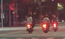 ‘Quái xế’ mang hung khí khuấy đảo đường phố Quảng Ngãi về đêm