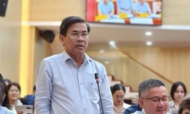 Hàng loạt Phó giám đốc Sở ở Quảng Ngãi nghỉ hưu trước tuổi