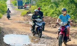 Cận cảnh con đường ‘đau khổ’ ở phía tây Quảng Ngãi