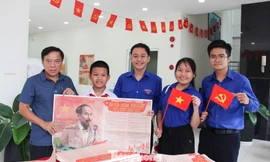 Giới trẻ Đà Nẵng hào hứng check-in cùng phụ san đặc biệt 2/9