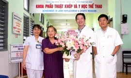 ‘Hồi sinh’ khớp gối bị biến dạng nghiêm trọng cho cụ bà tại Huế