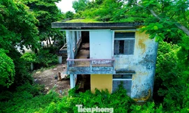 Vì sao nhiều công sản tại Huế sau hơn 20 năm di dời cơ quan vẫn bị bỏ hoang?