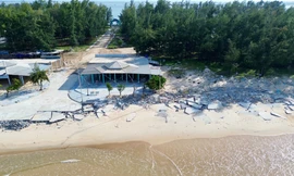 Công bố tình huống khẩn cấp do sạt lở bãi tắm ở Huế