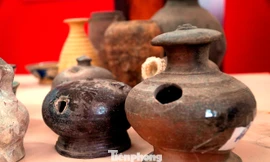 Chuyển giao hơn 1.400 tư liệu, hiện vật quý cho bảo tàng