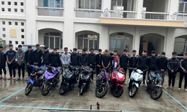 Nhóm thiếu niên mang dao kiếm gây náo loạn đường phố Đà Nẵng