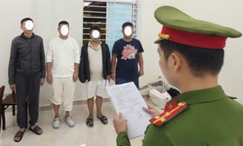 Vay 100.000 tệ để đánh bạc, du khách Trung Quốc bị đồng hương 'giam lỏng' ở Đà Nẵng