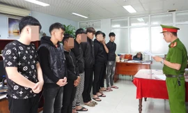 Khởi tố nhóm côn đồ dùng hung khí hỗn chiến giữa đường phố Đà Nẵng