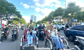 Bất ngờ nghe xích lô 'kể chuyện' du lịch Đà Nẵng 