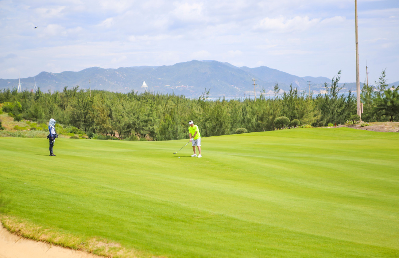 В FLC Golf Links Quy Nhon гольфисты могут отвлечься от суеты жизни и полностью сосредоточиться на каждом ударе на 18 сложных лунках. img-0555.jpg