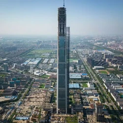 Cận cảnh tòa nhà chọc trời hóa ‘đống sắt vụn' 