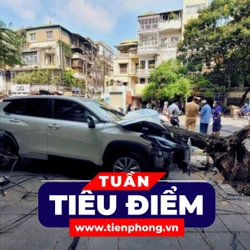 TIÊU ĐIỂM: Luật sư nói gì về vụ ô tô tông liên hoàn 10 xe máy ở Hà Nội?