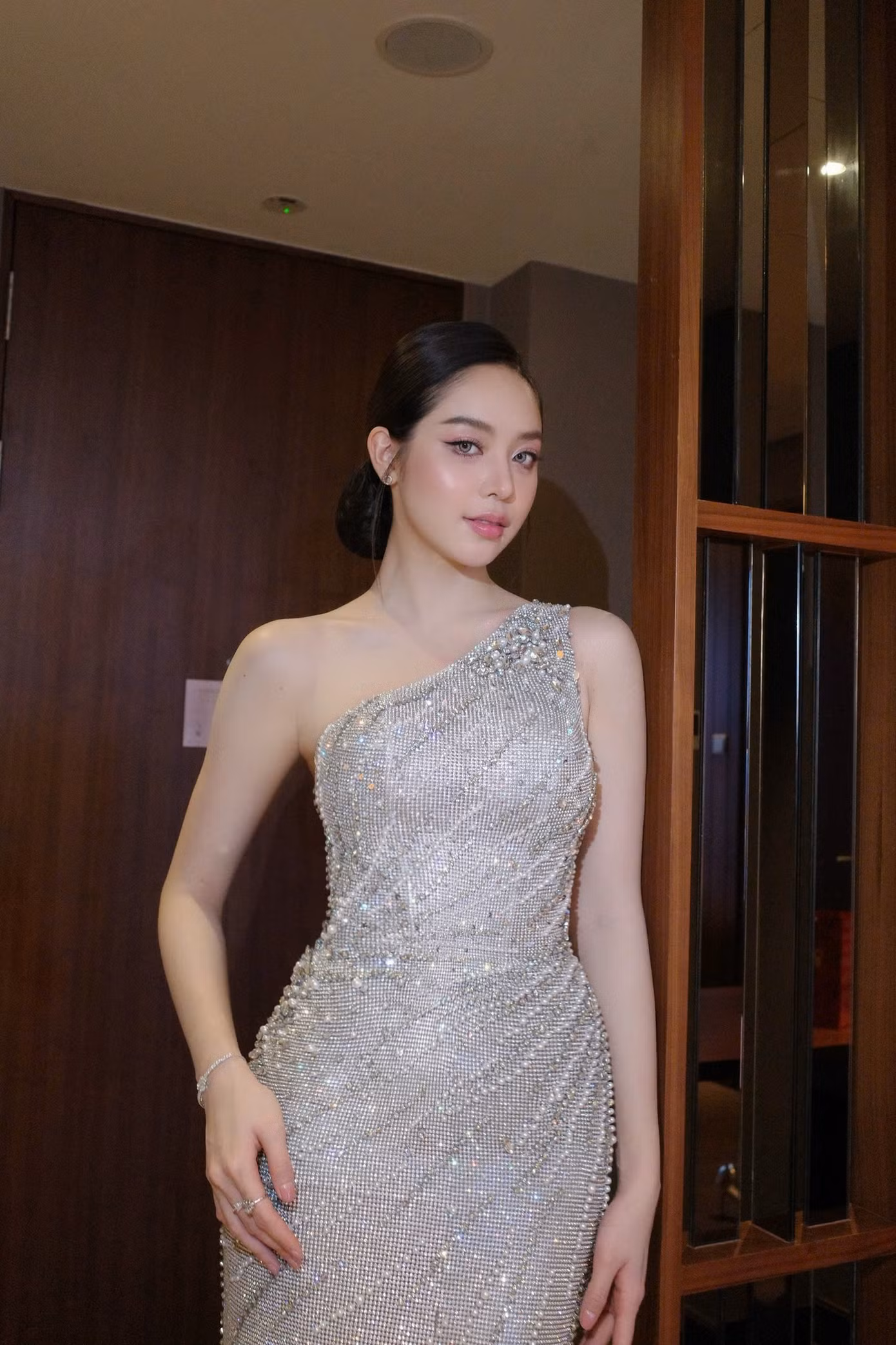 hoa-hau-thanh-thuy.jpg