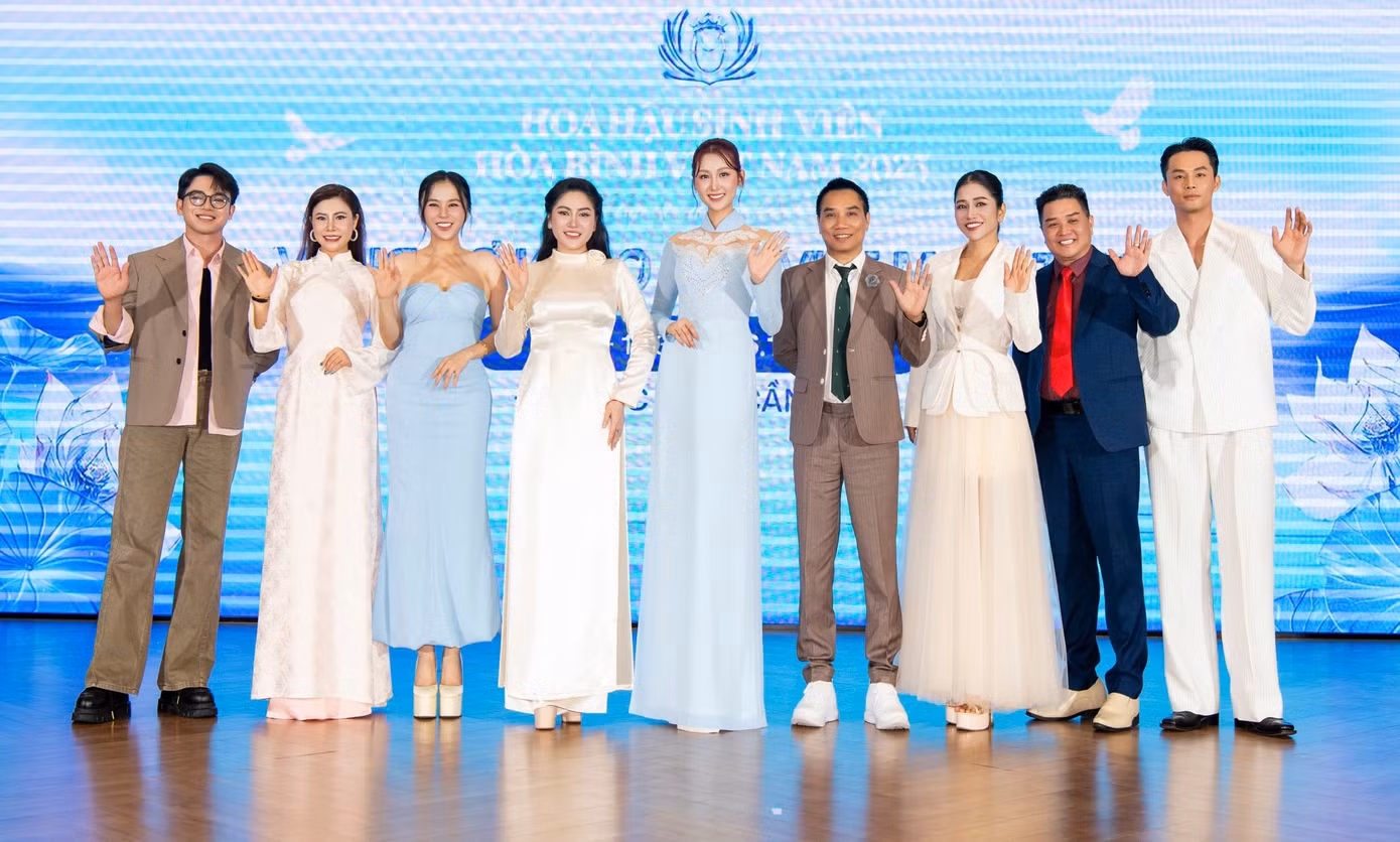 thanh-vien-ban-giam-khao-vong-casting.jpg