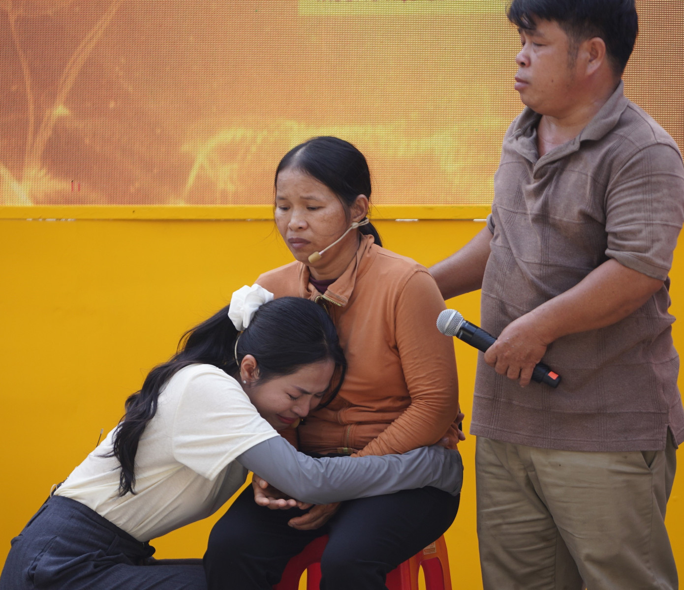 2gia-dinh-em-quynh-nhu-3.jpg