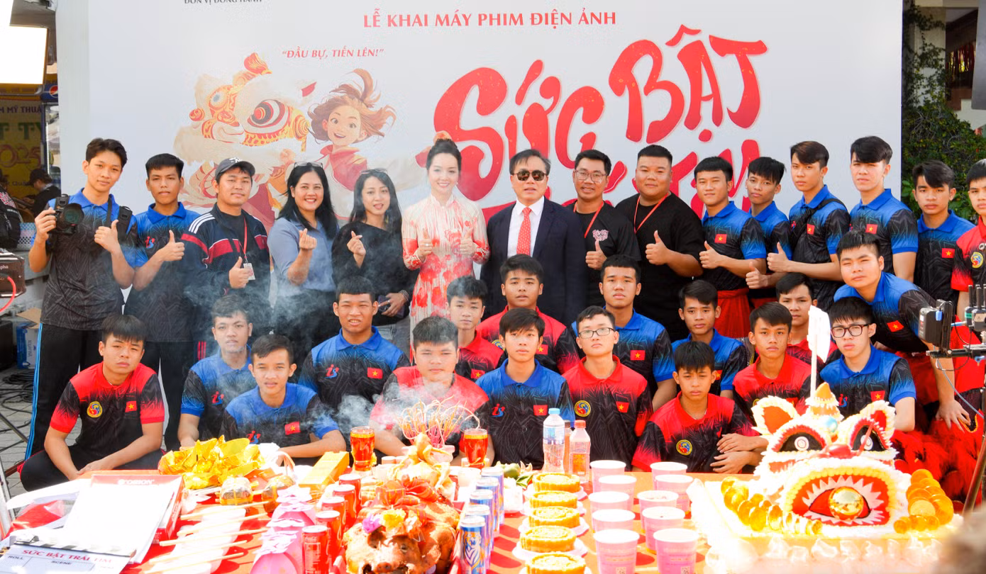 he-thong-giao-duc-ivs-chup-hinh-luu-niem.jpg