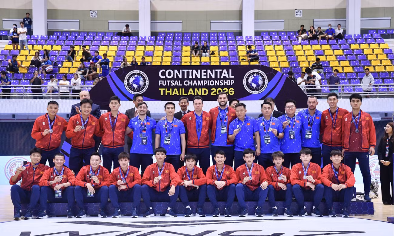 Futsal Việt Nam giành ngôi Á quân giải quốc tế tại Thái Lan