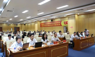 Các học viên tham dự khóa tập huấn Kiểm tra thuế với hoạt động kinh doanh TMĐT. 