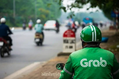 Giấu bằng đại học đi chạy xe ôm công nghệ: lựa chọn dũng cảm đáng tôn trọng 