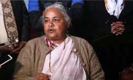 Người phụ nữ 73 tuổi nổi lên giữa làn sóng bạo loạn Nepal