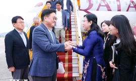 Chủ tịch Quốc hội Hàn Quốc và Phu nhân thăm chính thức Việt Nam