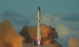 SpaceX phóng tên lửa lớn nhất lịch sử lên vũ trụ