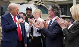 Sa thải nhiều chuyên gia tình báo có thể gây khó khăn cho ông Trump