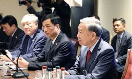 Tổng Bí thư Tô Lâm trao đổi với các chiến lược gia AI và chip bán dẫn tại Anh