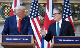 Mỹ gây hoảng loạn vì tăng vọt phí visa, Anh sắp làm ngược lại