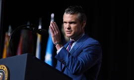 Quan chức cấp cao của Hải quân Mỹ bị cách chức