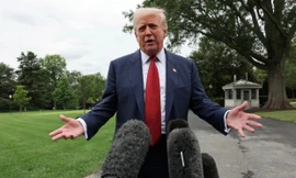 Tổng thống Mỹ Trump bị từ chối gửi tiền, các ngân hàng lớn trở thành đích ngắm