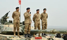 Tướng quyền lực nhất Pakistan khó xử vì kế hoạch của Tổng thống Mỹ Trump