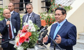 Thủ tướng dự khánh thành Bia tưởng niệm Chủ tịch Hồ Chí Minh tại Algeria