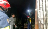 Cảnh sát Hải Phòng giải cứu hai người trong vụ hỏa hoạn sáng Mùng 1 Tết 
