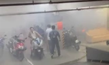 Cháy hầm giữ xe tòa nhà 11 tầng ở TPHCM, người dân hoảng hốt tháo chạy