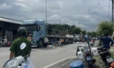 Va chạm với xe đầu kéo, người phụ nữ tử vong tại chỗ