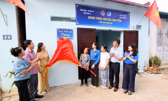 'Ngôi nhà hạnh phúc' cho học sinh mồ côi 