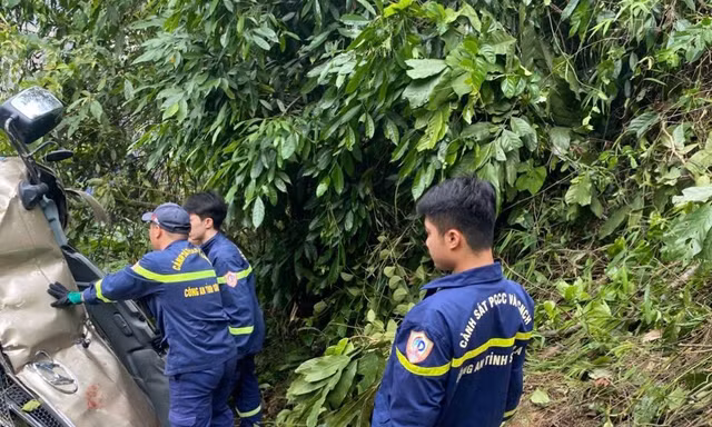 Xe khách lao xuống vực sâu 100m, 2 người tử vong, 24 người bị thương