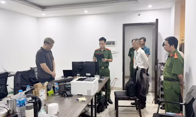 Khởi tố 21 bị can thổi phồng công dụng phẩm Đông y để bán giá cao