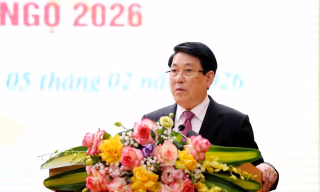 Chủ tịch nước Lương Cường thăm, chúc Tết Nhân dân và lực lượng vũ trang tỉnh Phú Thọ