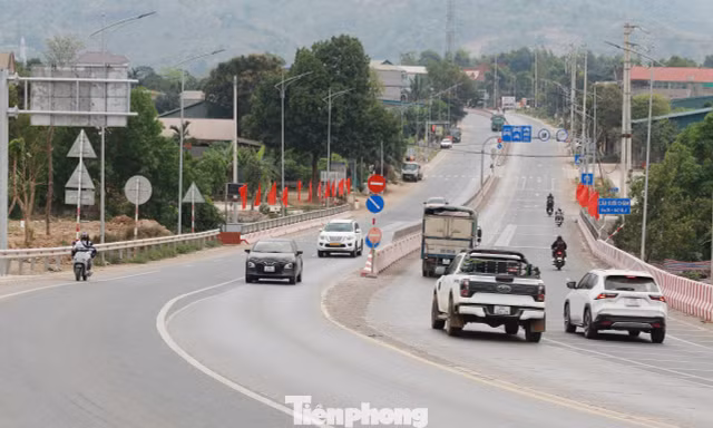 Diện mạo tuyến giao thông mới hoàn thành tại cửa ngõ Tây Bắc
